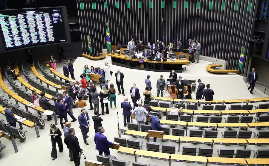 Senado aprova novas regras para seguros no Brasil