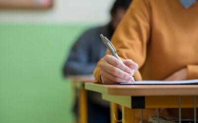 Mais de 1,5 mil alunos iniciam fase final do curso de corretores