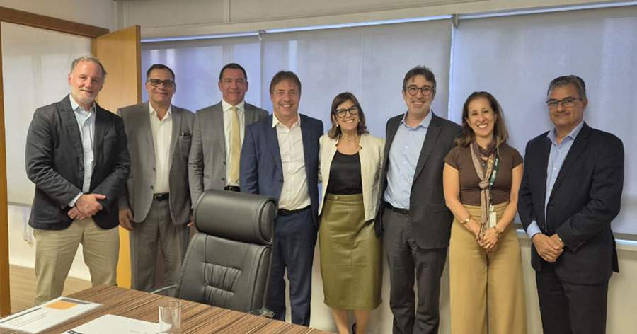 da8239f70cf2b1d40589cd295aa77f12_M