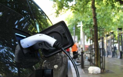 Carros elétricos avançam no Brasil e aumentam a atenção para o seguro auto